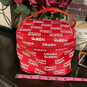 David and Goliath make up case